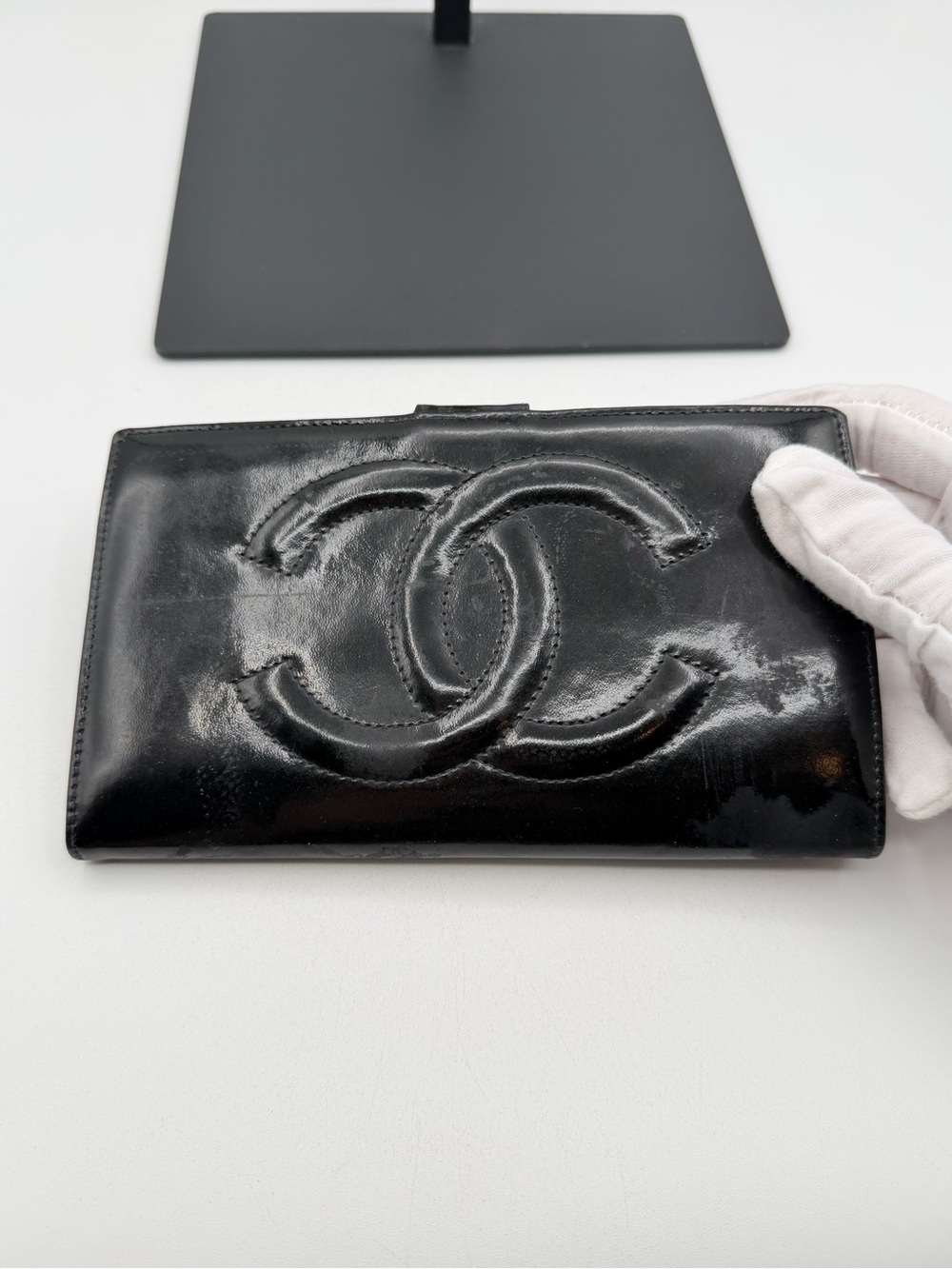 Chanel Large CC interlocking Wallet - Picture 2 of 16